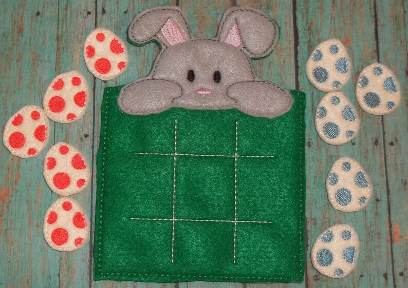 Peeking Easter Bunny Tic Tac Toe Felt Game Embroidered Board Games ...