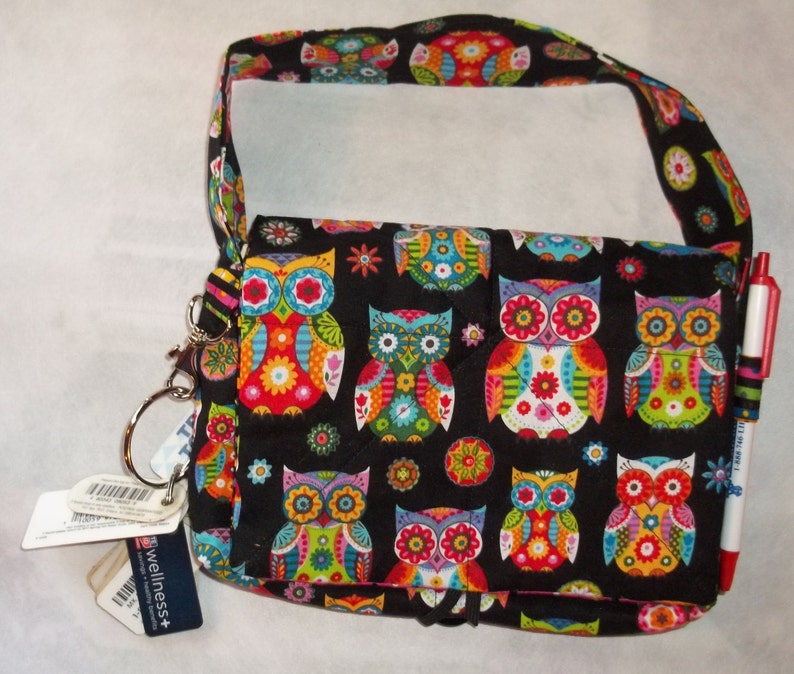 Wise Owl Coupon Organizer Tote Bag Quilted Sorts Coupons with Key and Pen Holder 7/' /'x 9 X 2 wide Colorful Owls lines with stripes
