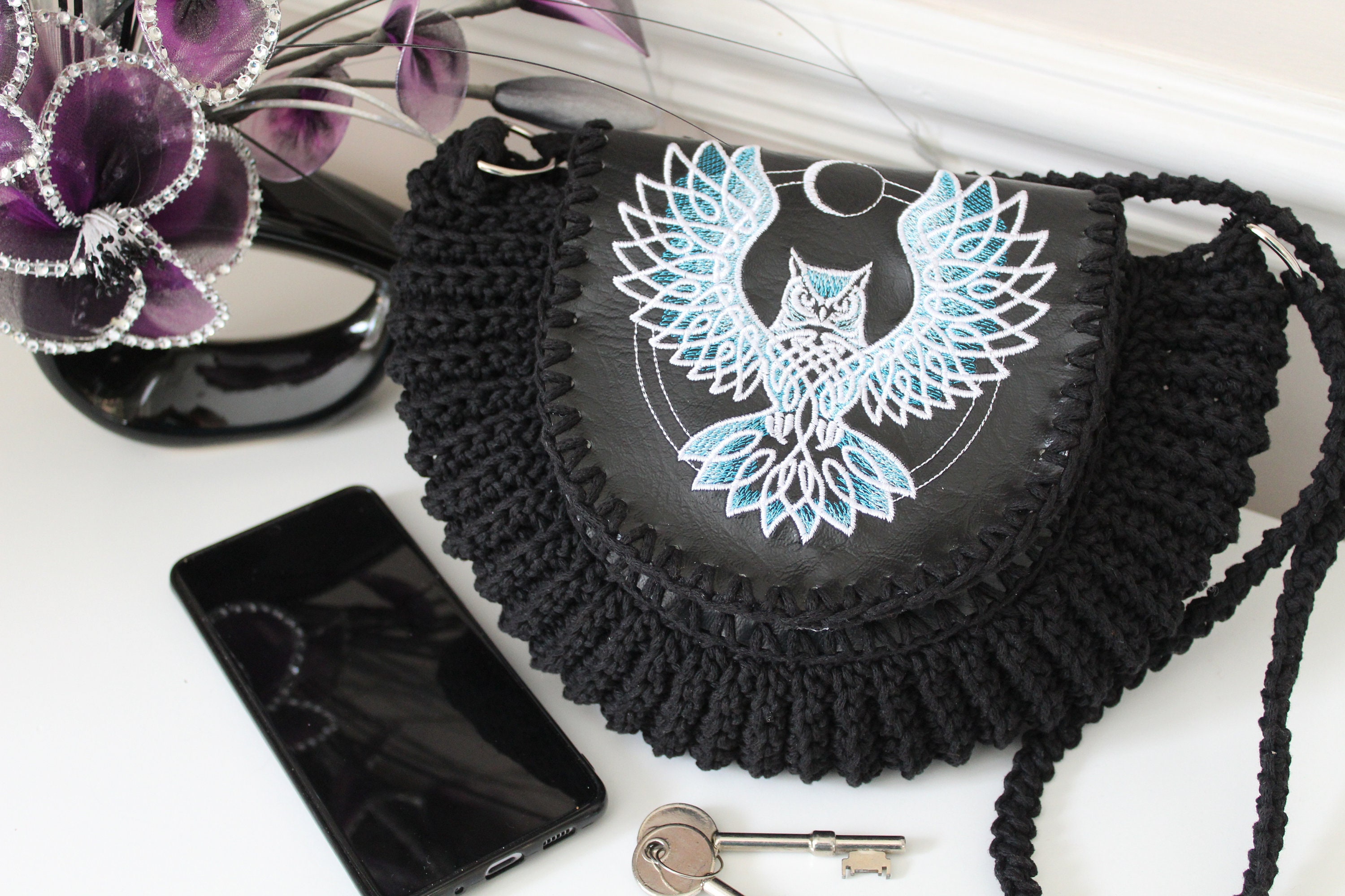 Night Owl Embroidered Shell Shoulder strap bag