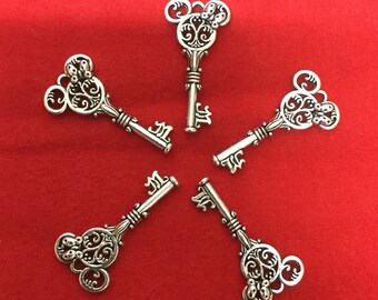 Set of 5 Silver Mouse Head Keys
