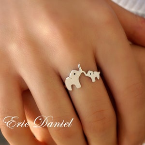 Mother and Baby Elephants Ring in Sterling Silver, Maternal Love Ring, Good Luck Ring, Protective Jewelry, Ring for Mother