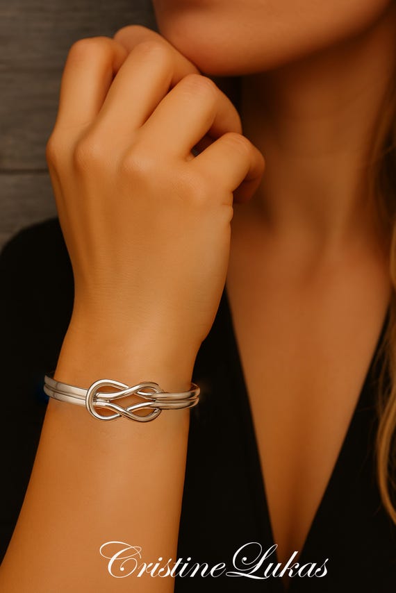 ブレスレット STONEHENgE Love Knot 14K cubic bangle bracelet Amazon.com: PAVOI 14K Gold Plated Forever Love Knot Infinity