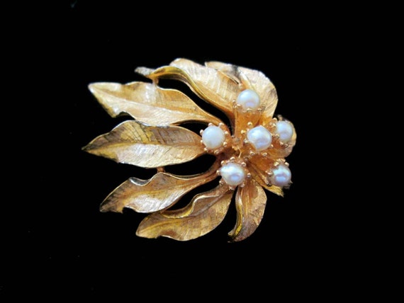 Dramatic DE MARIO BROOCH Vintage Pearl Leaves Bro… - image 8