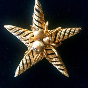 Vintage COROCRAFT Signed STARFISH Brooch Gold Gilt Open Work Blue and Clear Diamante&#39; Crystals Designer Couture