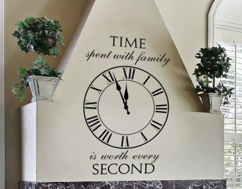 Time Spent With Family WW268 Roman Clock Wall Lettering Stencil