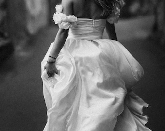 Sweetheart bodice princess ball gown wedding dress