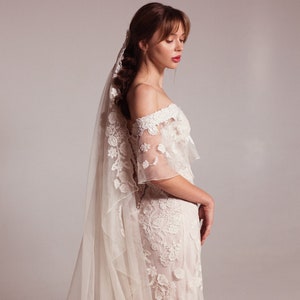 Long tulle wedding veil with embroidery