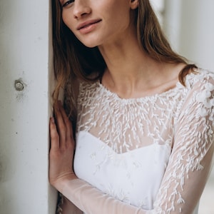 Long sleeve wedding dress, off-white wedding dress, ball-gown wedding dress, embroidered wedding dress, tulle wedding dress