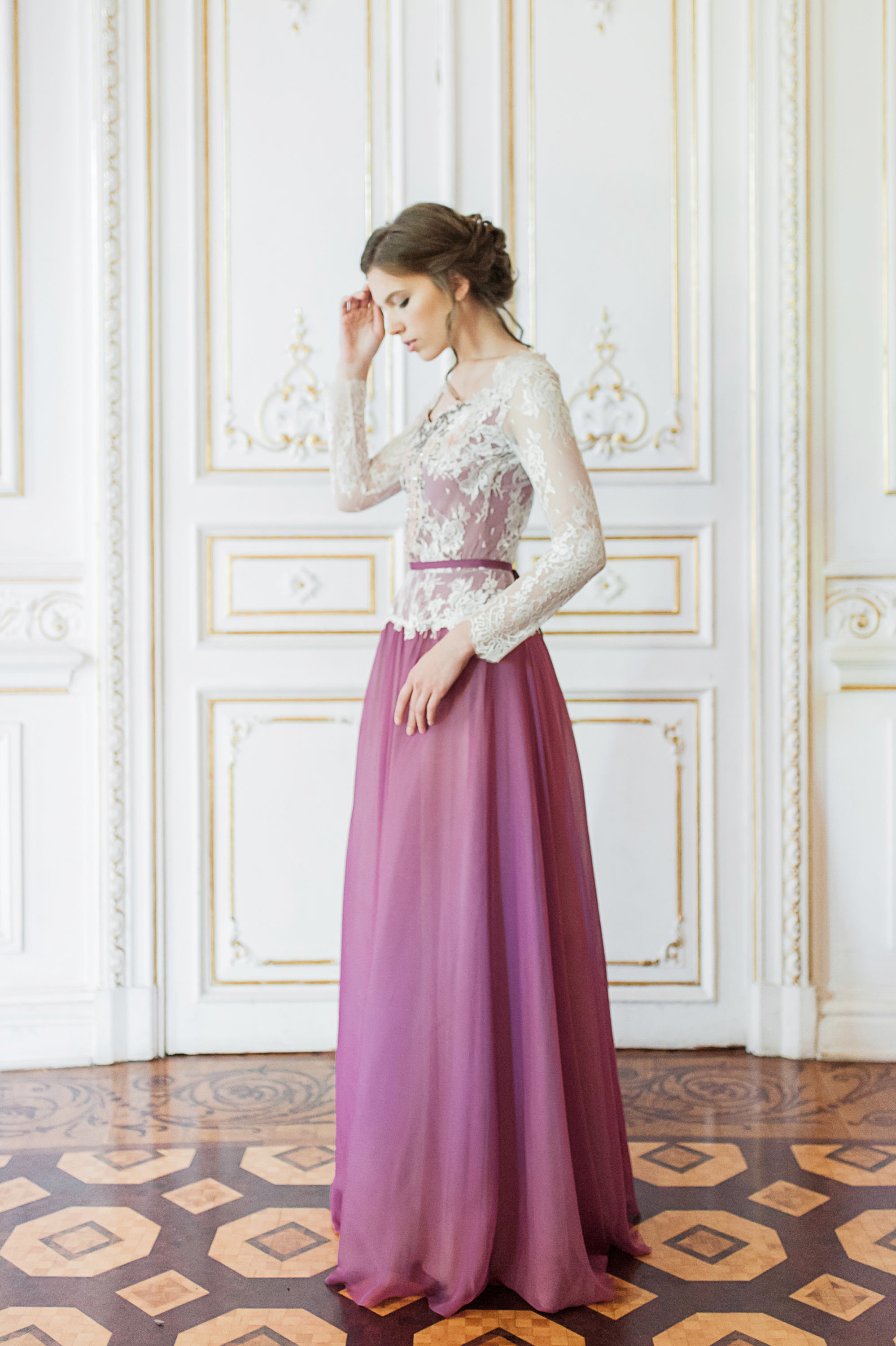 Blau grau Brautkleid mit Blumen von Hand geschnitten und ...