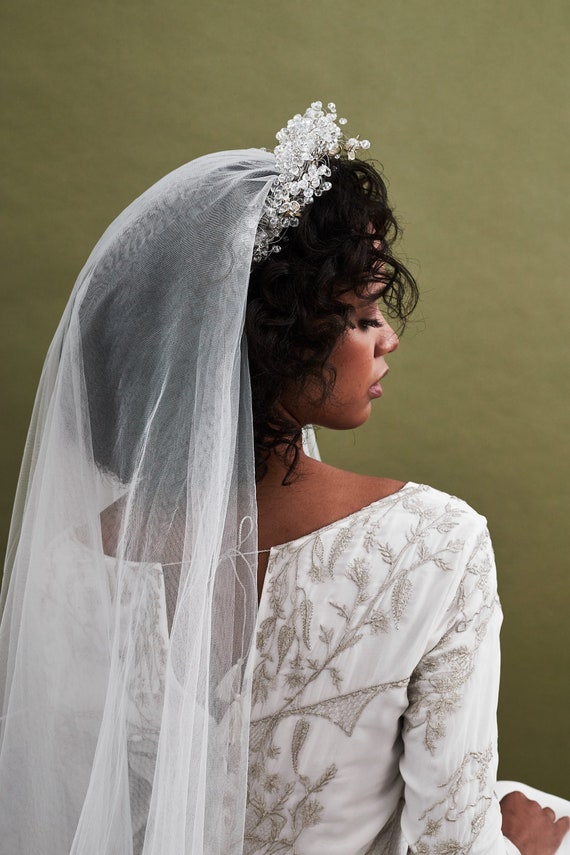Off white veil deals