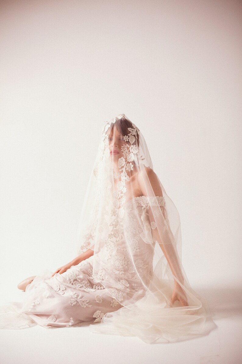 Long tulle wedding veil with embroidery image 9