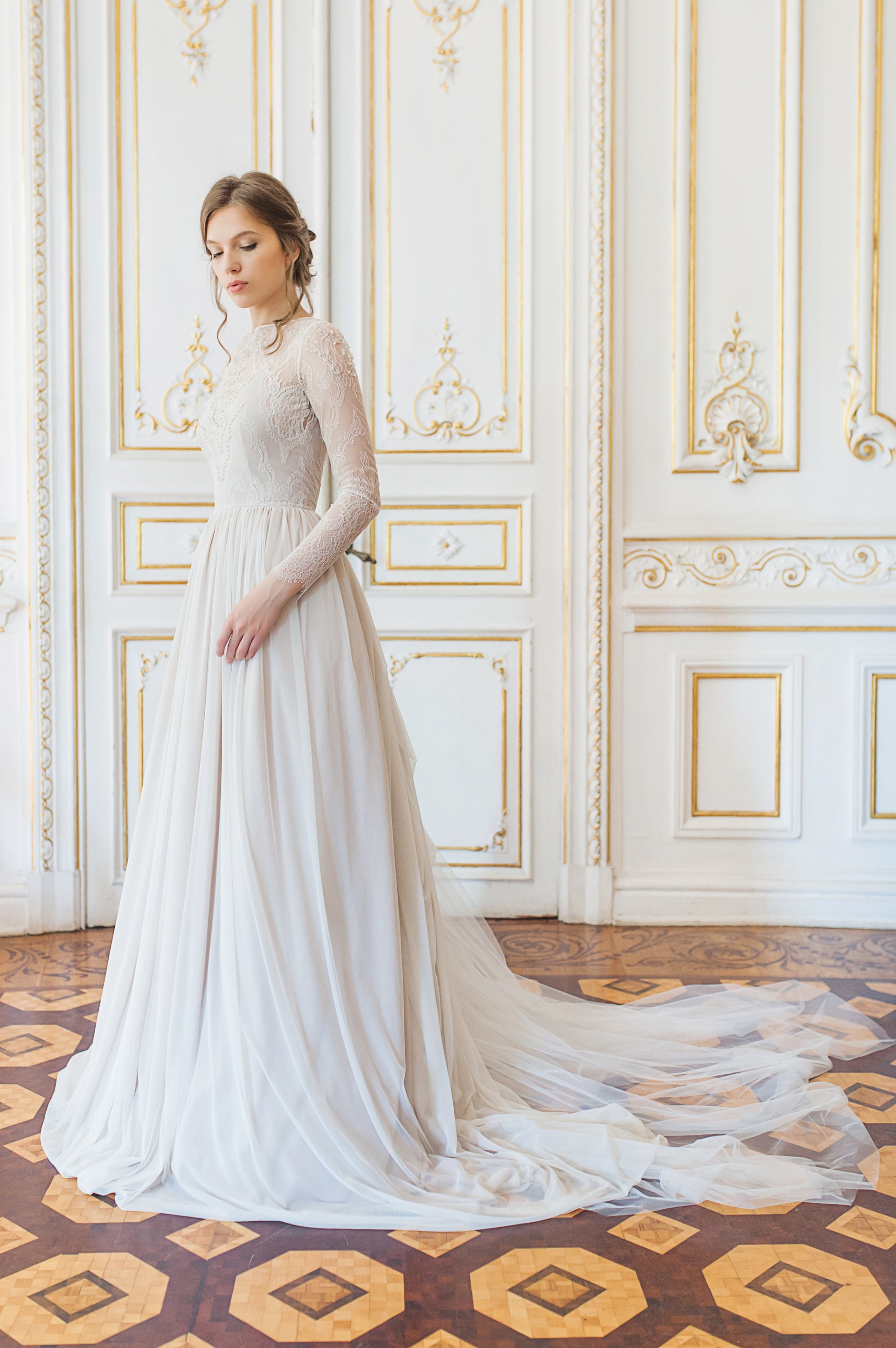 Illusion tulle wedding dress discount