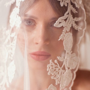 Long tulle wedding veil with embroidery image 10