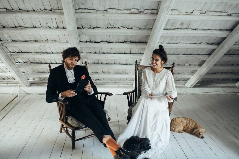 is it ok to wear off white to a wedding
