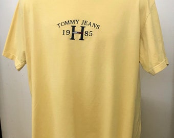 keanu reeves tommy hilfiger t shirt