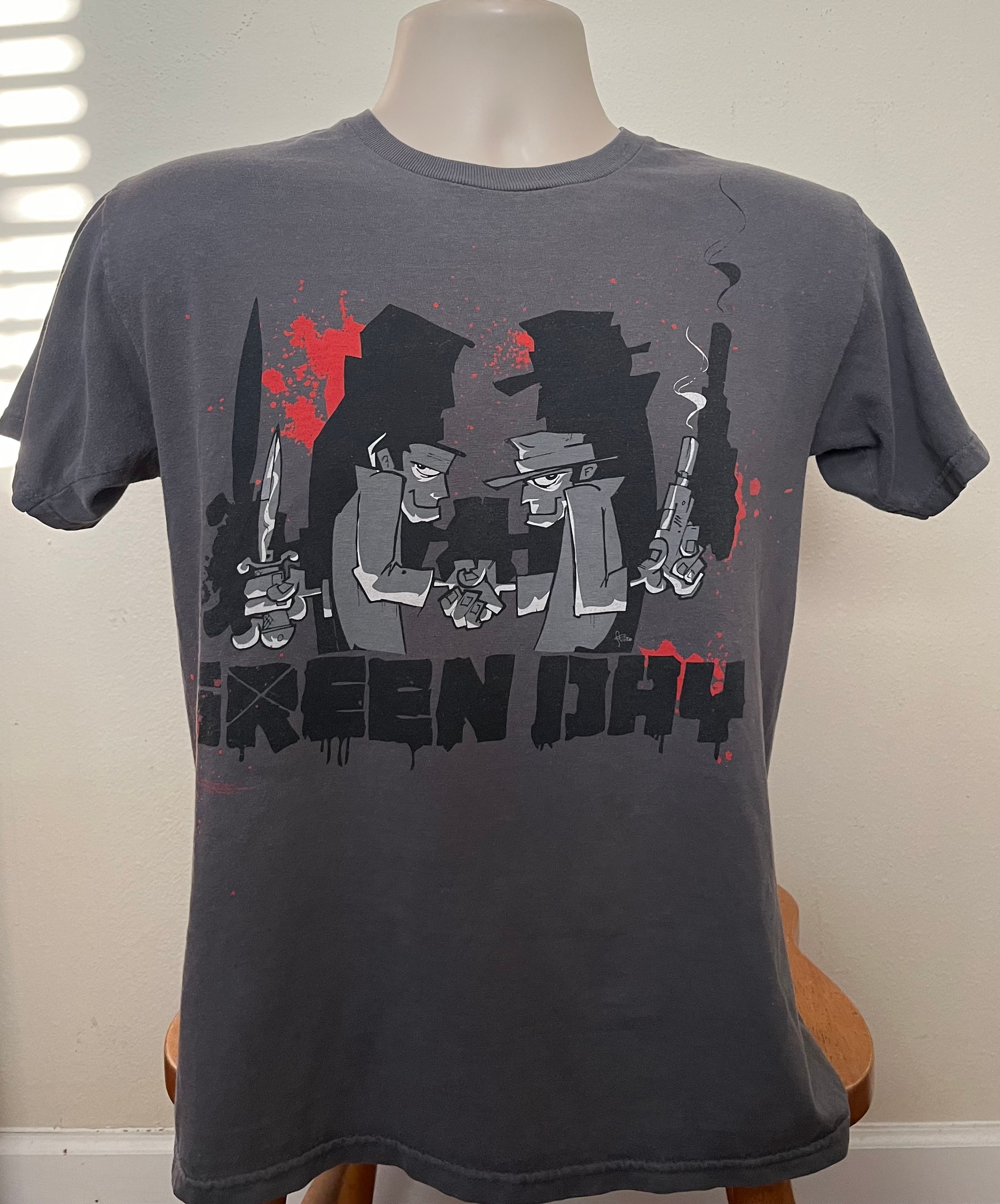 2009 Authentic Vintage Green Day Grungy T Shirt 