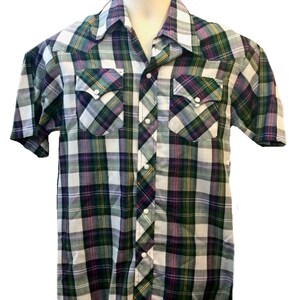 Vintage California Tag JC Penney 1980s  Adult Medium Plaid Shirt Short Sleeve Pearl Snap w/ Front Pockets JC Penney