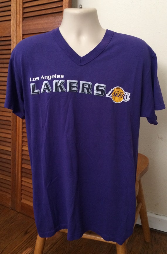 1980s Vintage Lakers T shirt  V neck Vintage Los … - image 5