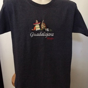 Guadalajara Mexico Embroidered T shirt Adult Medium Gray T shirts Vintage Travel 1990s T shirts Short Sleeve Shirts