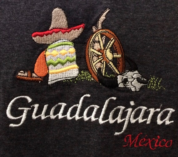 Guadalajara Mexico Embroidered T shirt Adult Medi… - image 2