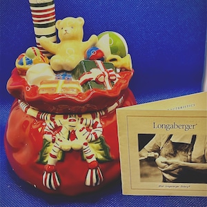 Ciotola in ceramica Longaberger con spargitore per decorazioni natalizie di Babbo Natale