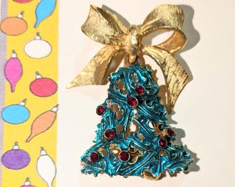 Collector BOOK Piece MYLU Signed Vintage Christmas Tree HOLLY Bell & Bow Rhinestone Glass Berries  Brooch Pin Figural