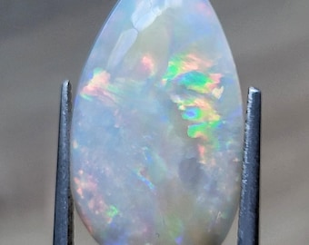 4.4 carat Australian opal cabochon
