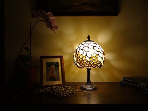 Ivory Tiffany Style Lamp Stained Glass Lamp Bedside Lamp Desk Lamp
