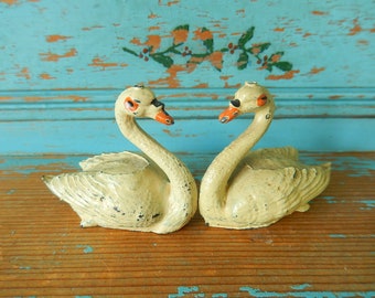 Vintage Pair of Lead Miniature Toy Swans ~ England