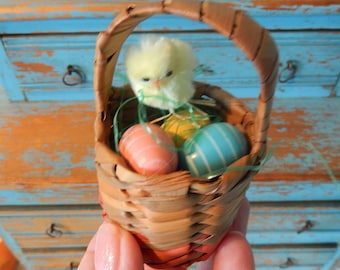 Vintage Little Easter Basket With Handle ~ With 3 Wooden Eggs and Chenille Chick Inside