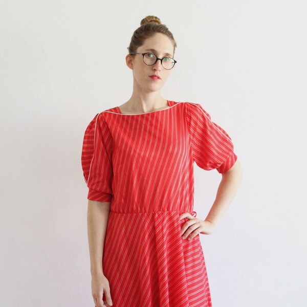 vintage red dress / red midi dress / stripes dress / knee length dress / short sleeves dress / L large 40