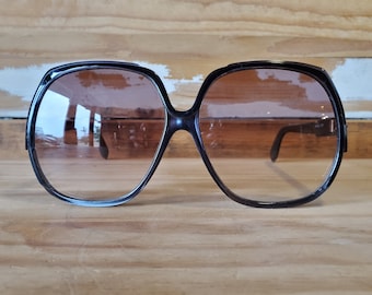 Vintage 1970s Oversize Quadrat Schwarz-Grau Sonnenbrillen, Jackie O Sonnenbrillen, Boho Sonnenbrillen, New Old Stock