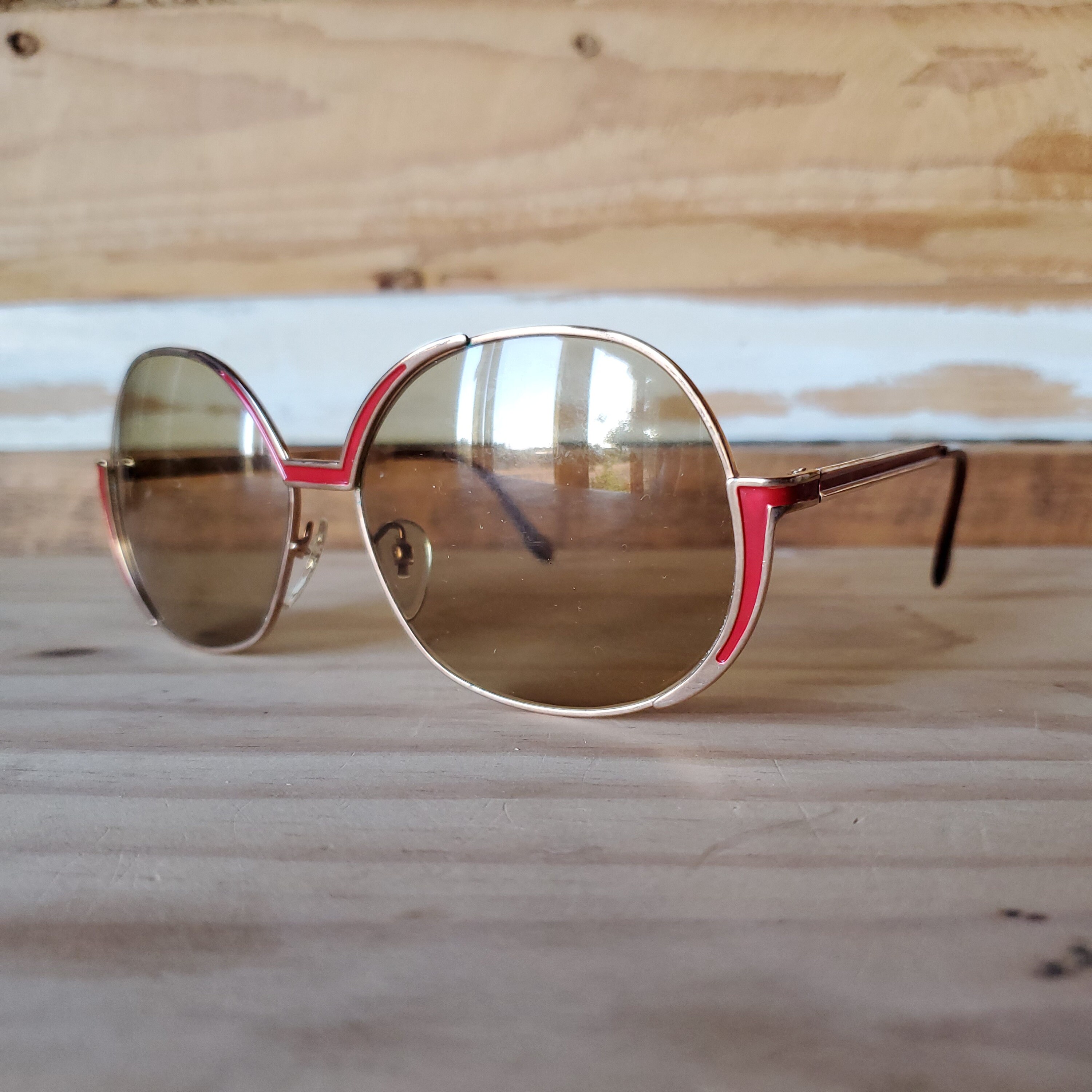 Vintage Oversize Sunglasses NOS Grey Lens Red/Gold Frame 80s-90s Retro Glasses Laurinny Small Y2k Narrow Rectangle Sunglasses for Women Men  main image 2