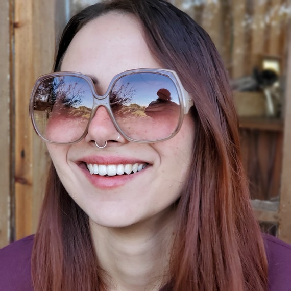 ブラウン　サングラス　アイウェア　ヴィンテージ　オールド　度入り　70s 80s Oversized Vintage 70s Woman Brown Sunglasses FRAMES ONLY, Square