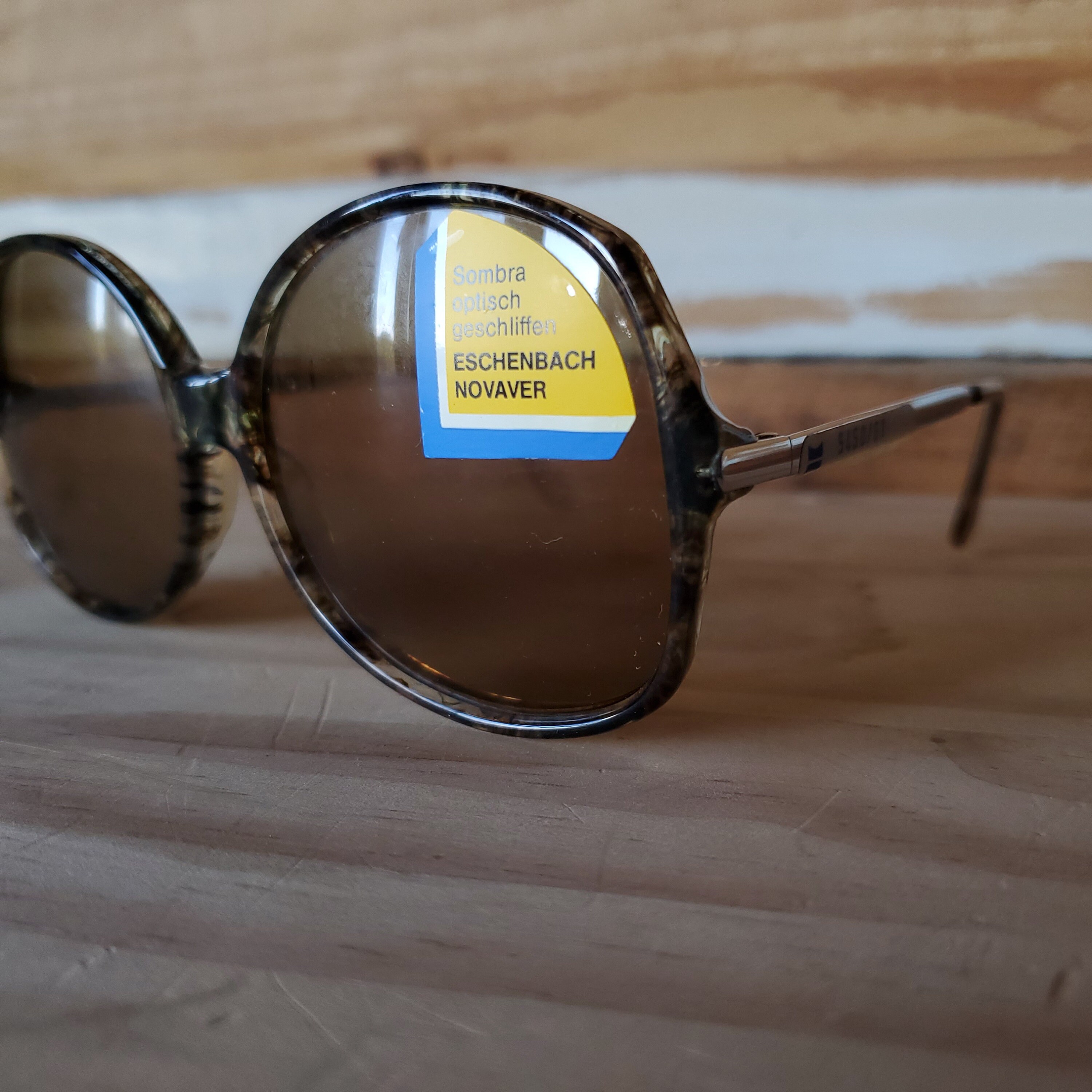 Vintage 70s Round Sunglasses, Tortoise Brown Women  display picture 2