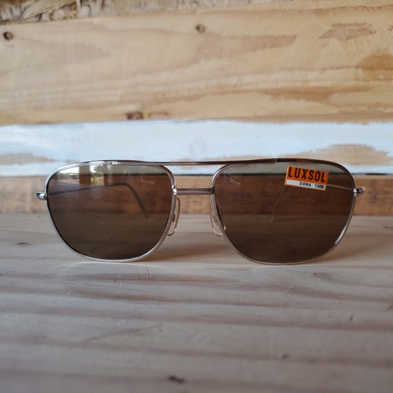 Retro Aviator Sunglasses - Oversized 70s Vintage Style With UV Protection For Women & Men