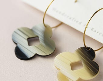 Geometric Flower Earrings Barcelona. Minimalist Acetate Jewelry. Floral Earrings. Modern and Lightweight Jewelry. Chic and Stylish
