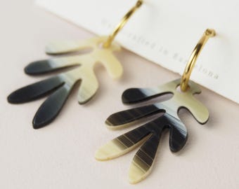Geometric Flower Earrings. Minimalist Handmade Jewelry. Everyday Floral Earrings. Lightweight Modern Jewelry. Gift for Her