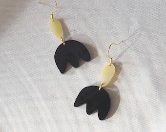 Statement Geometric earrings, Acetate earrings, Dangle earrings, Minimalist design, Bold jewelry, Boho Chic Lightweight Ivory Black Earrings