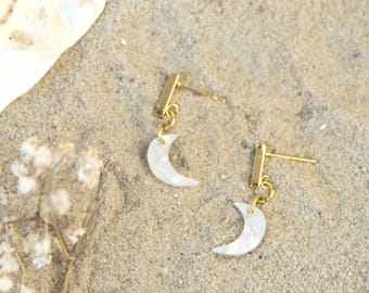Half-moon Mother-of-Pearl Dangle Earrings. Geometric Design in Cellulose Acetate – Light and Chic Minimalist Jewelry for Everyday