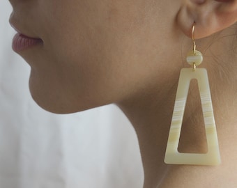 Statement Geometric earrings, Acetate earrings, Dangle earrings, Minimalist design, Bold jewelry, Retro air, Lightweight Triangular Earrings