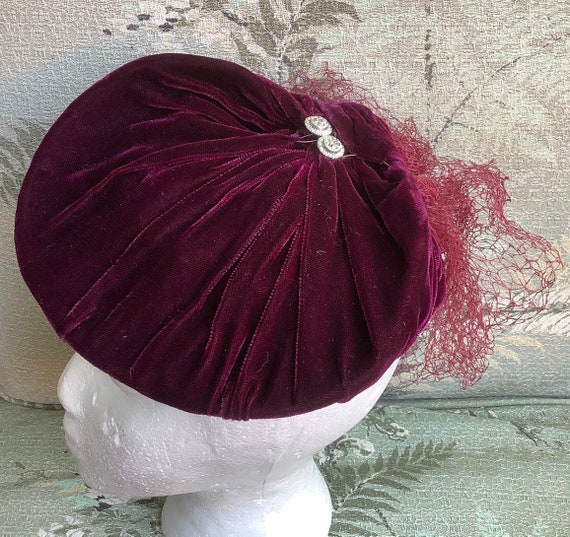 Stunning Vintage Rich PLUM purple velvet 1940s til