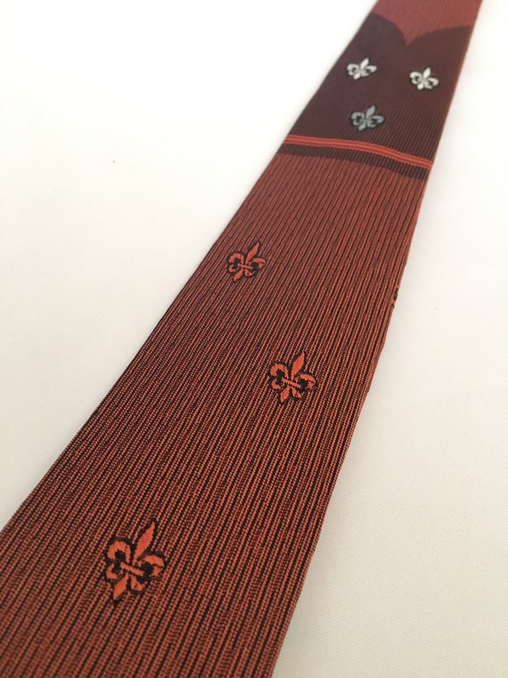 Vintage 50s 60s tie pink black fleur de Lis 2” wid