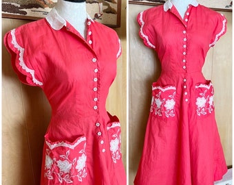 PINK Vintage 1940s/ early 1950s cotton frock by Vicky Vaughn sz S 27” waist
