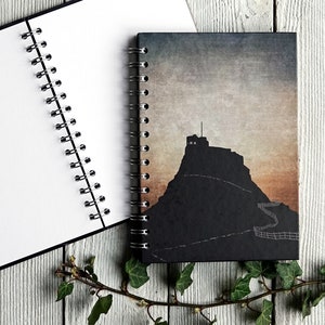 Lindisarne Dawning - Cahier, Journal, Carnet de croquis. Remplisseur de bas, carnet botanique, journal cartonné, reliure spirale