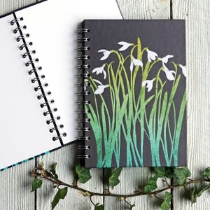 Perce-neige - Cahier, Journal, Carnet de croquis. Remplisseur de bas, carnet botanique, journal cartonné, reliure spirale