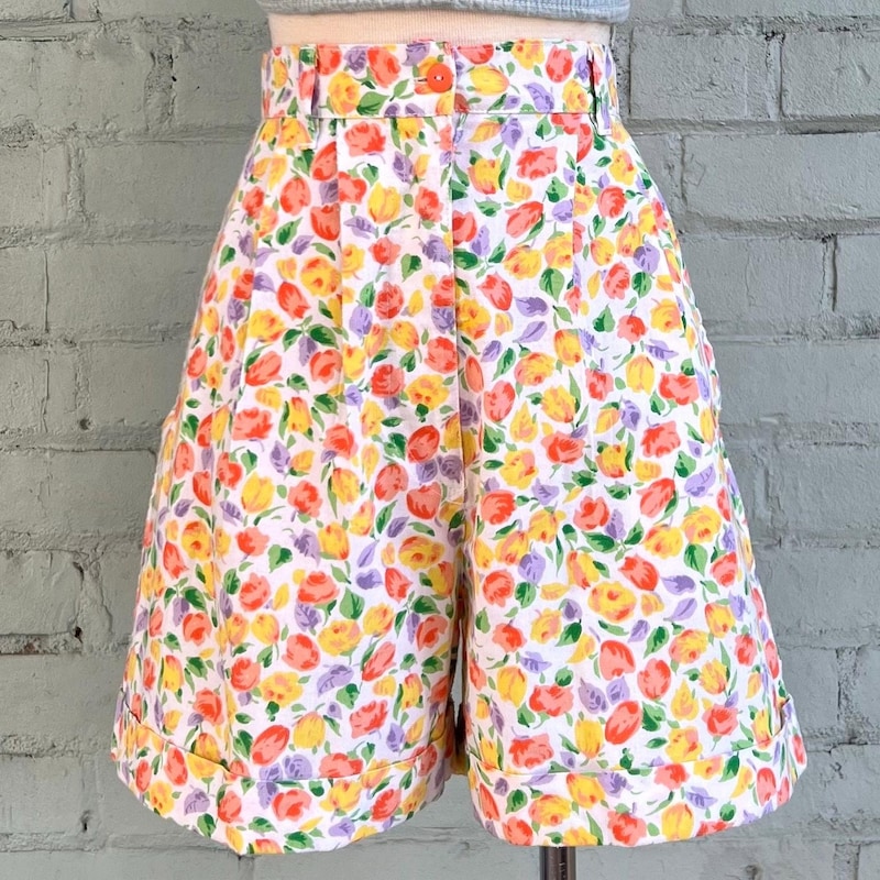 Hippie Love Floral Women's Shorts