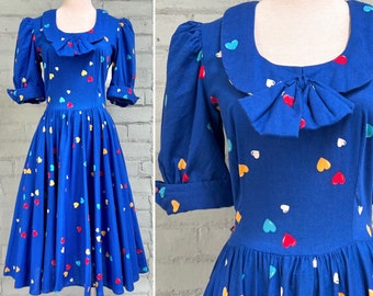 vintage 1980s midi novelty heart print dress 80s party prom fit flare dress pretty sweetheart tea dress / small