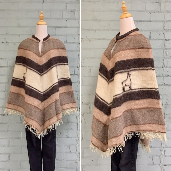 vintage 1970s wool poncho / 70s fringe poncho / bo