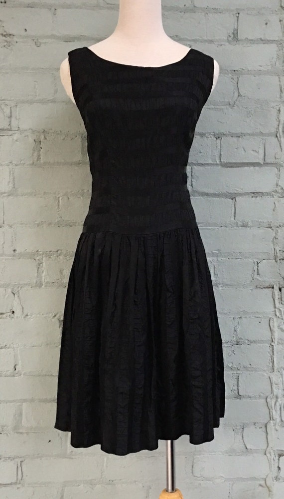 vintage 1960s black sleeveless mini cocktail dres… - image 4